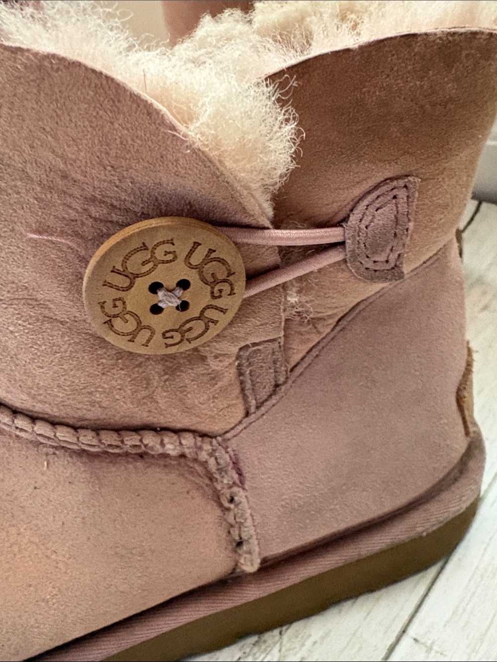 UGG Pink Suede Shearling Ankle Boots pre owned - Picture 2 of 8